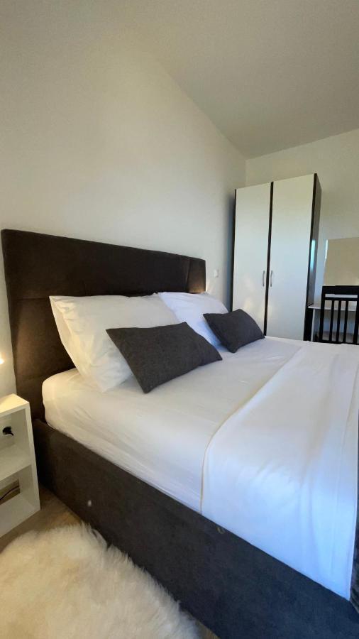 Villa Evita Apartments Prožura Extérieur photo